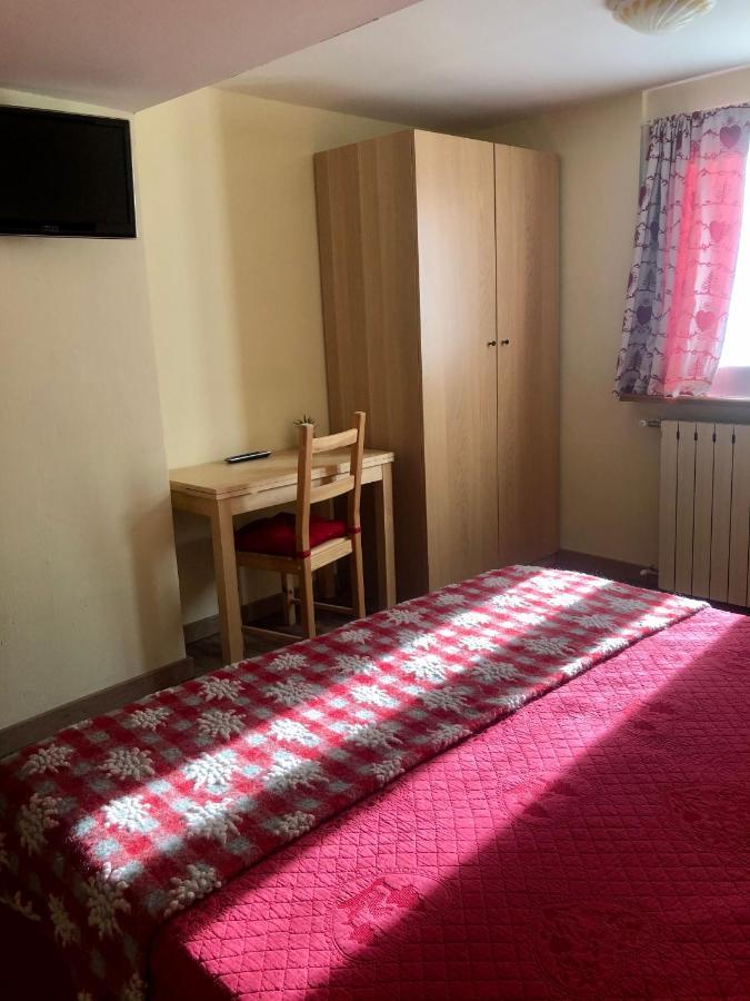 Hotel Piccolo Chalet Клавиере Екстериор снимка