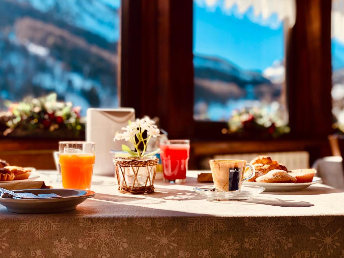 Hotel Piccolo Chalet Клавиере Екстериор снимка