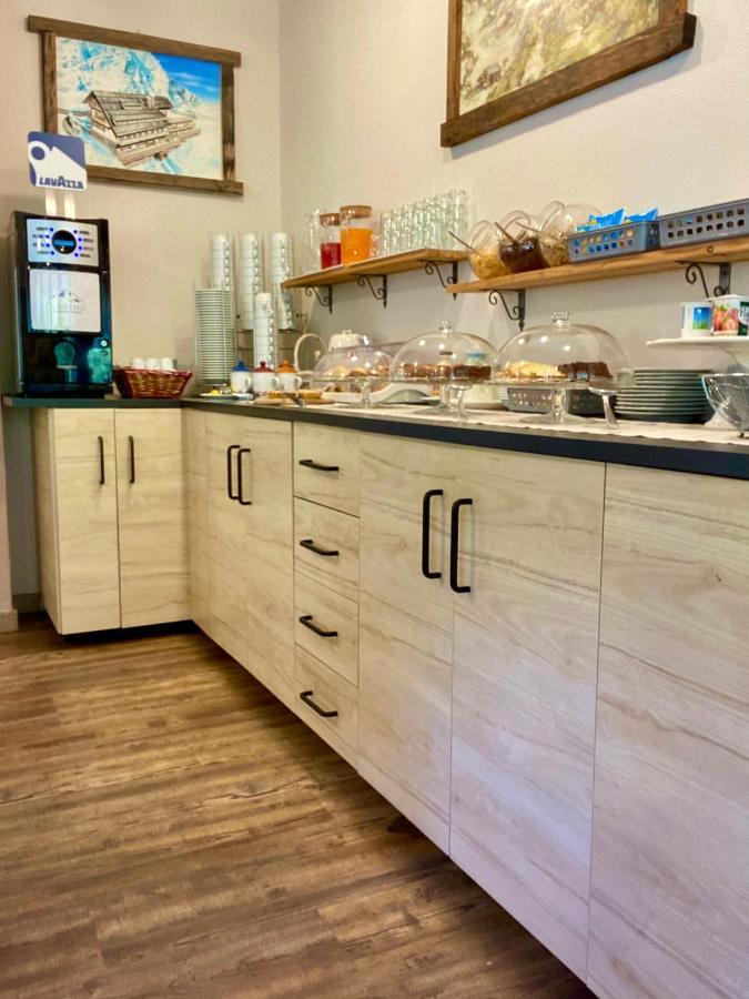 Hotel Piccolo Chalet Клавиере Екстериор снимка