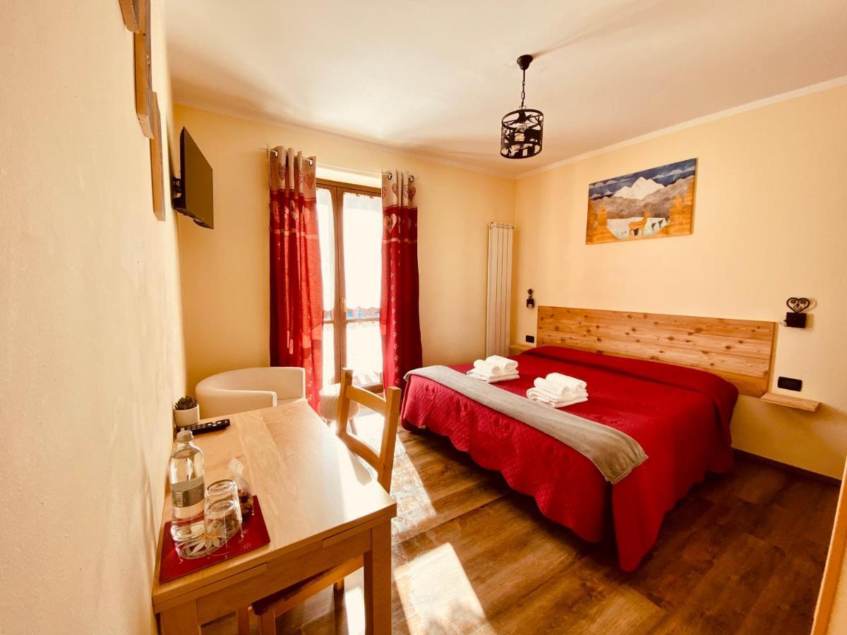 Hotel Piccolo Chalet Клавиере Екстериор снимка
